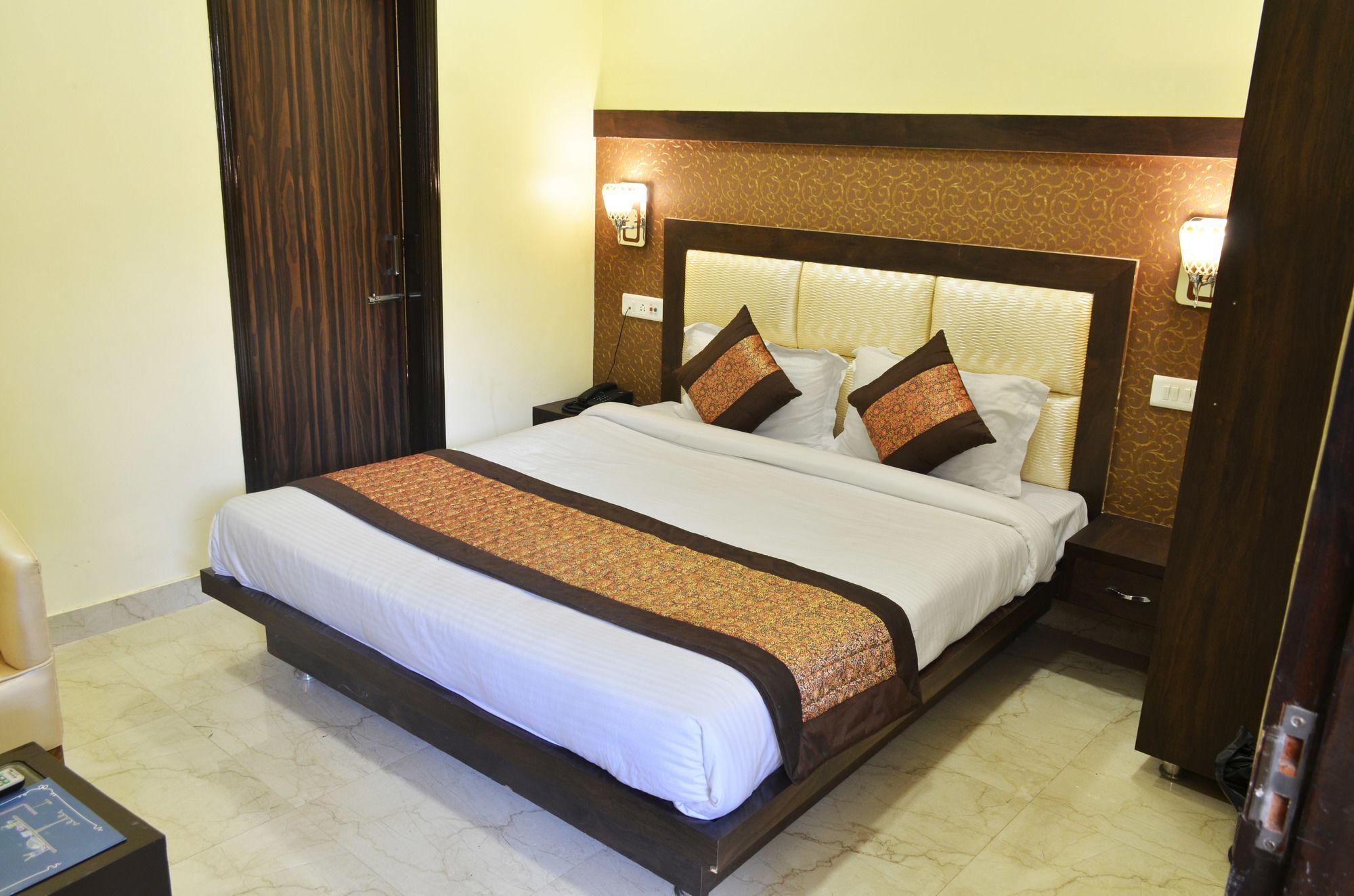 Oyo 7447 Grand Park Amritsar Exterior foto