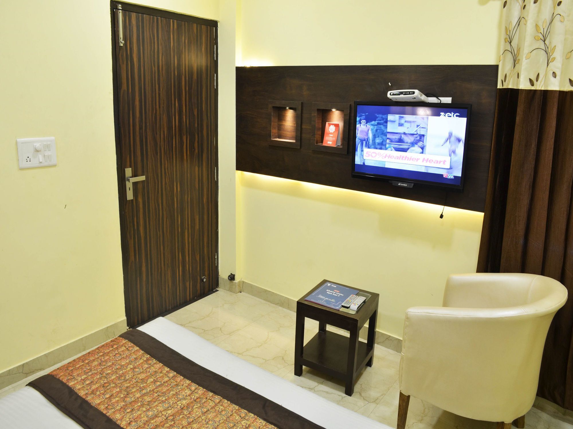 Oyo 7447 Grand Park Amritsar Exterior foto