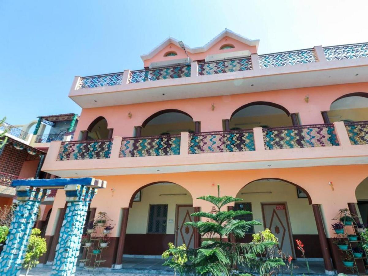 Oyo 7447 Grand Park Amritsar Exterior foto