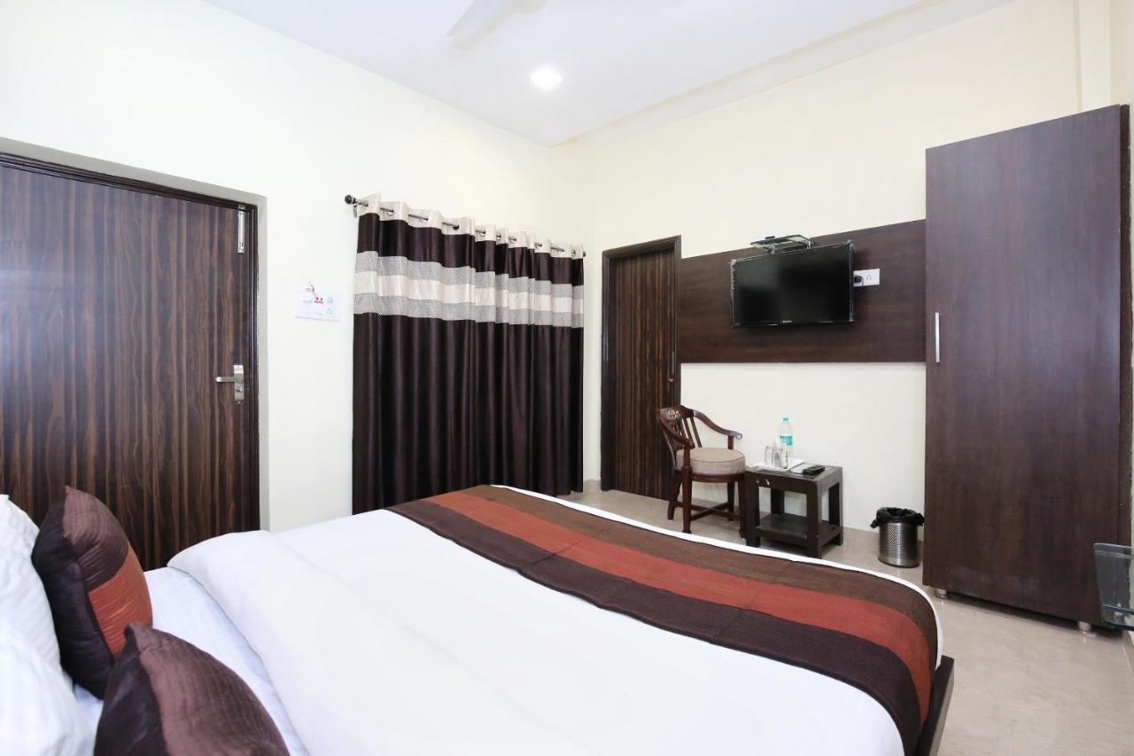 Oyo 7447 Grand Park Amritsar Exterior foto