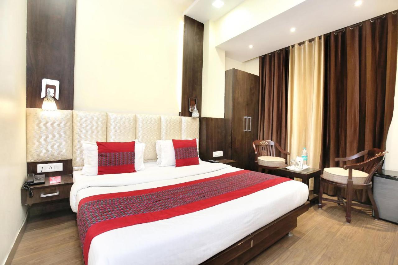Oyo 7447 Grand Park Amritsar Exterior foto