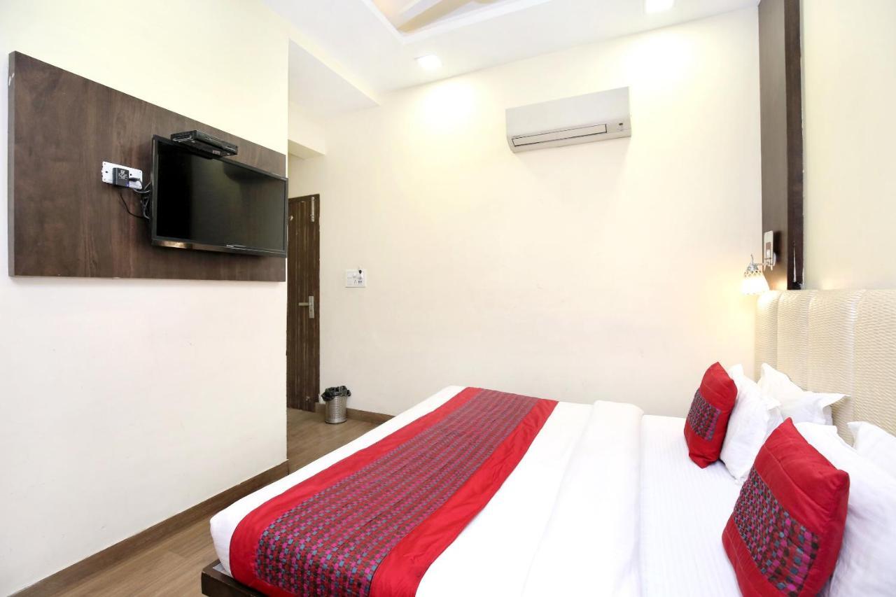 Oyo 7447 Grand Park Amritsar Exterior foto