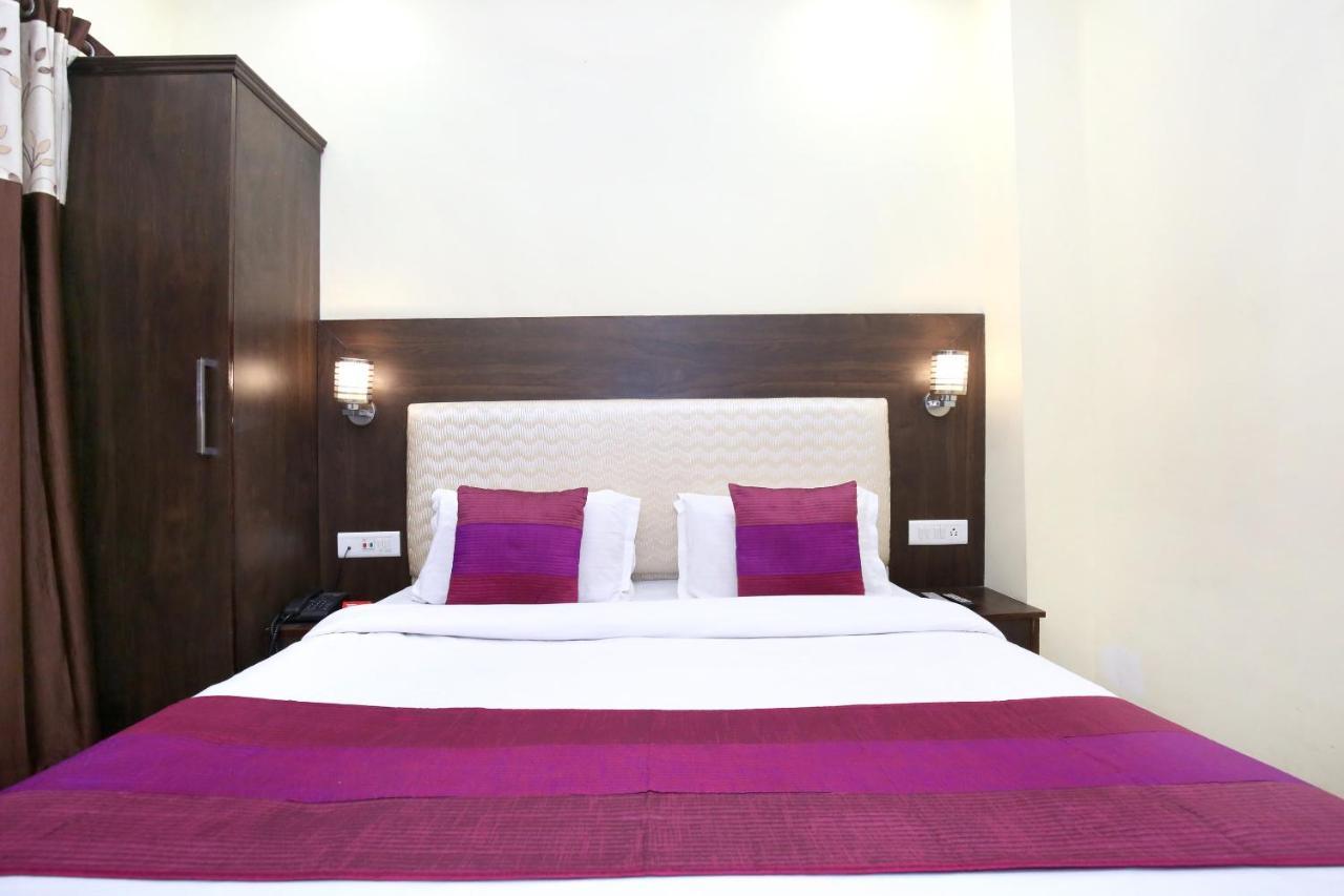 Oyo 7447 Grand Park Amritsar Exterior foto