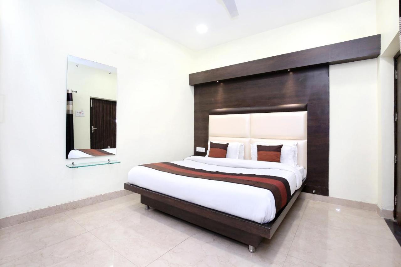 Oyo 7447 Grand Park Amritsar Exterior foto